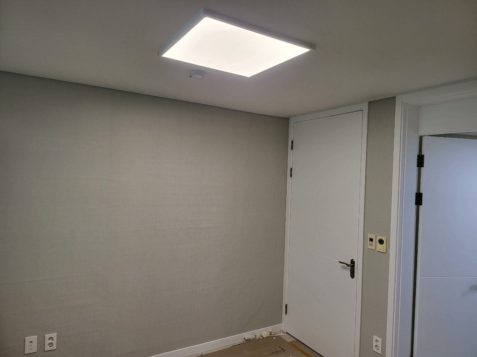 3695294320_ijdku8Dt_059cb406e1936e3e9bfcc514ed9fcc59d16c4800.jpg 이미지크게보기