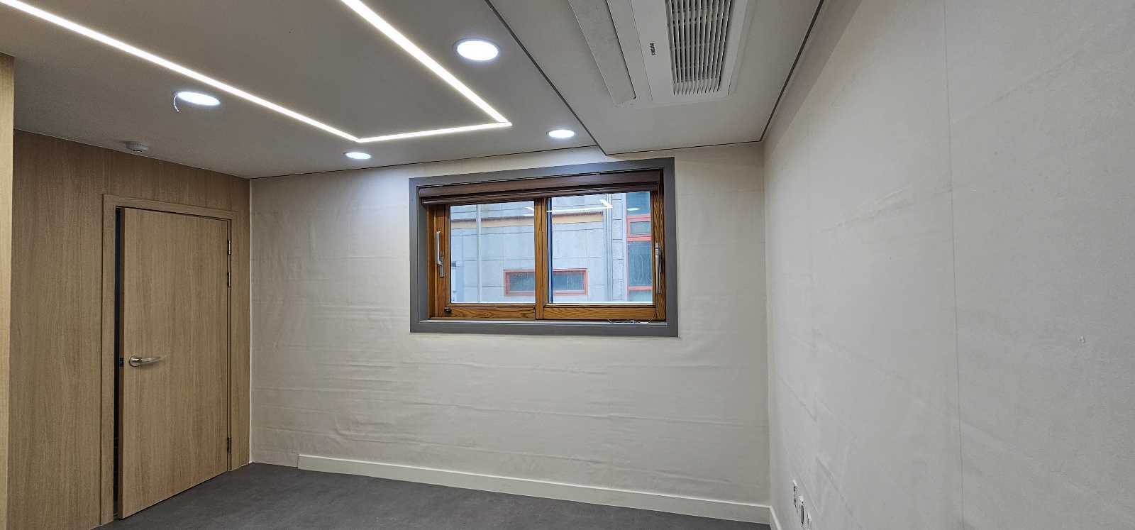 3695294320_lBtX2mOz_40b0da92f60c9e259dc648a3a6df2e80fcc5b682.jpg 이미지크게보기