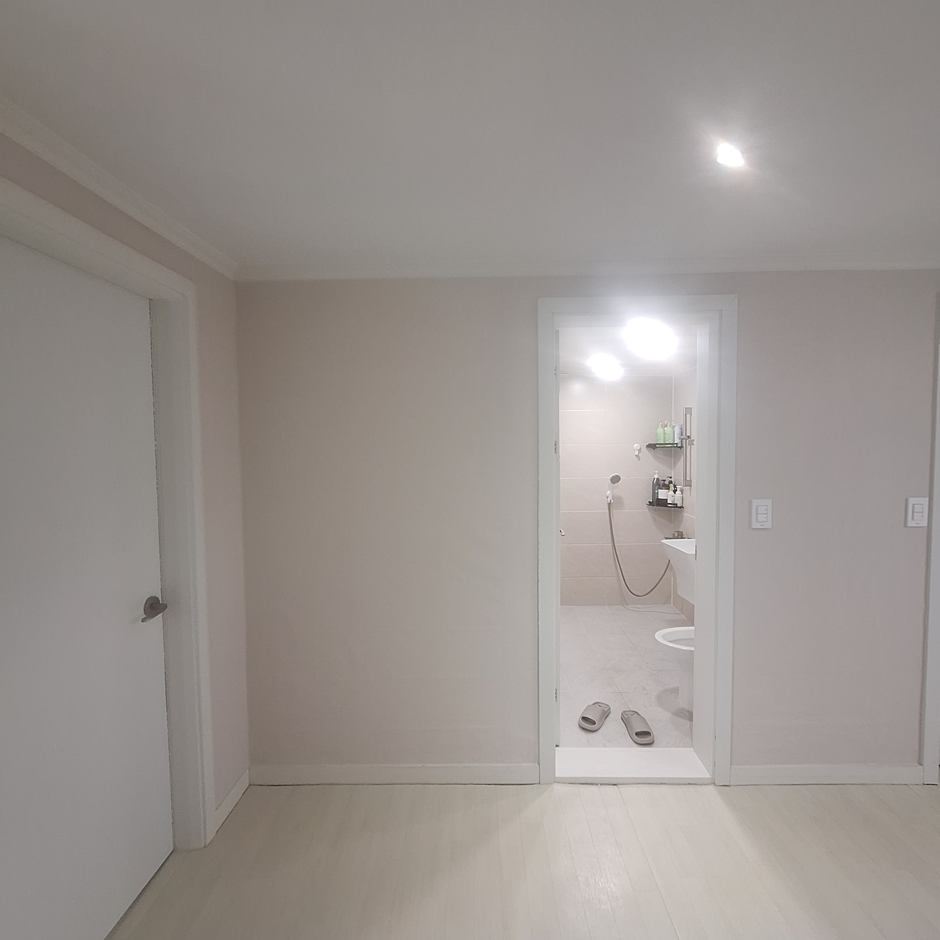 /user/y/younginterior/editor/2505/ae52304de737680264315aff43bcca20_1747057531_6731.jpg 이미지크게보기